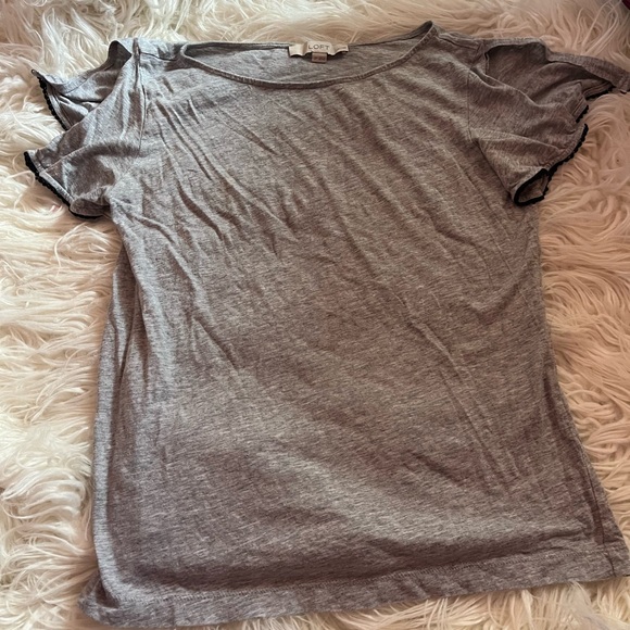 Loft Petite Heather Gray Split Sleeve Lace Trim Tee Size Small - Picture 2 of 6